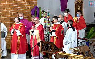 Kościół katolicki obchodzi Niedzielę Palmową. Zobacz transmisję mszy z olsztyńskiej katedry